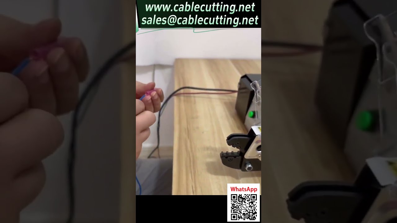 Elektrický krimpovací stroj na svorky - ukázka krimpování smršťovacích svorek