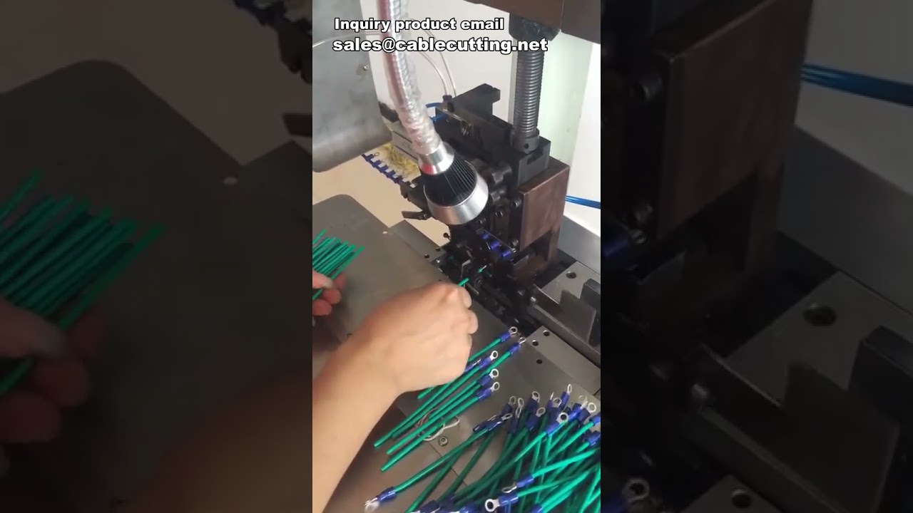 Automatický krimpovací stroj Molex – přesné krimpování terminálů