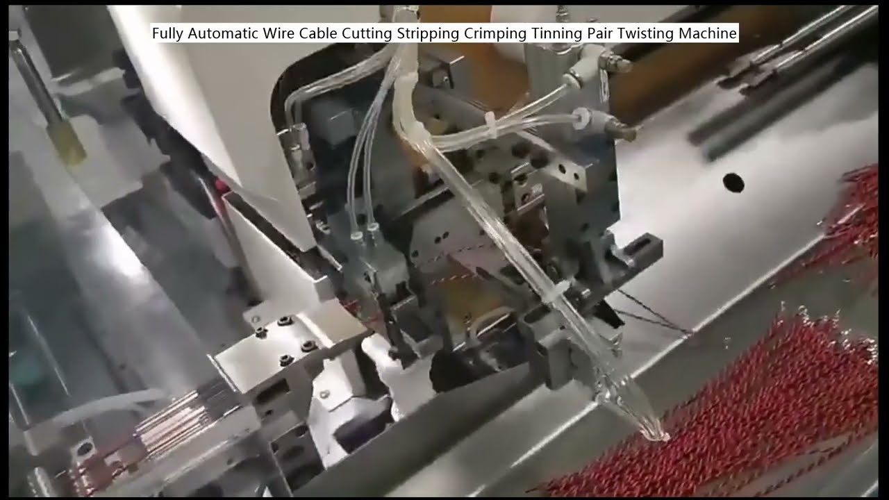 Plně automatický stroj na řezání, odizolování, krimpování, pocínování a párové kroucení kabelů