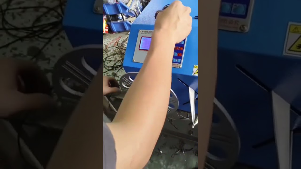 Automatický navíjecí a rozpínací stroj pro datové kabely a silikonové kroužky – rychlý a efektivní