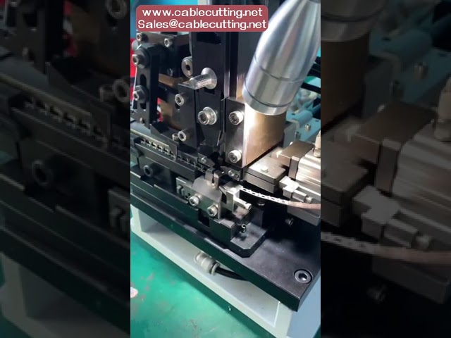 Poloautomatický odizolovací a krimpovací stroj s OTP – efektivní krimpování terminálů