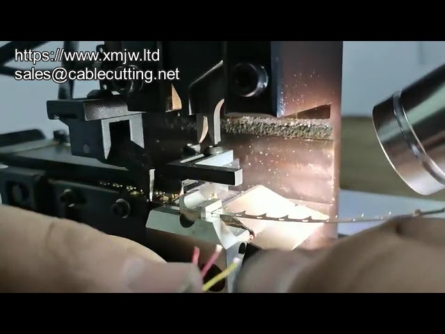 Tichý horizontální krimpovací stroj 15T 2T pro kabelové svazky – efektivní koncové krimpování