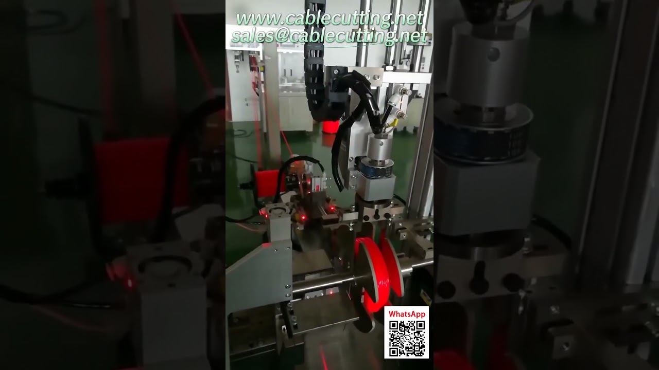 Automatický navíjecí stroj na librové cívky strun do sekaček