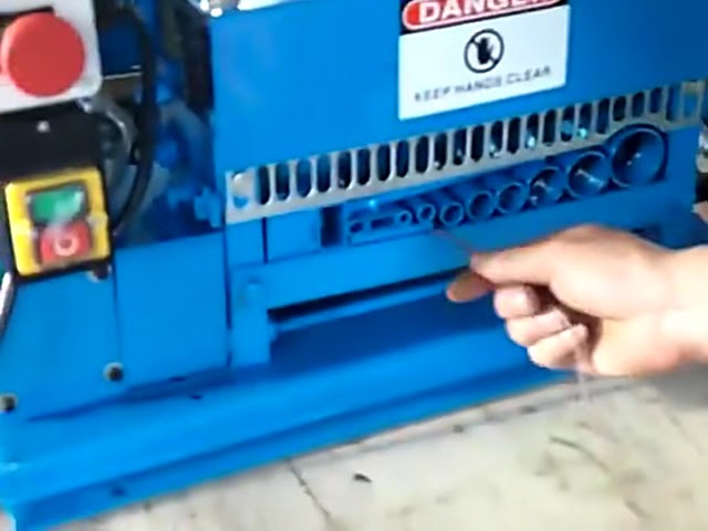 Automatické odizolování kabelů 150 mm – pro maximální produktivitu