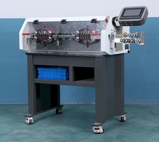 Vysoce výkonný stroj na stříhání a odizolování velkých kabelů WPM-30-300 - Stroj na stříhání a odizolování vodičů